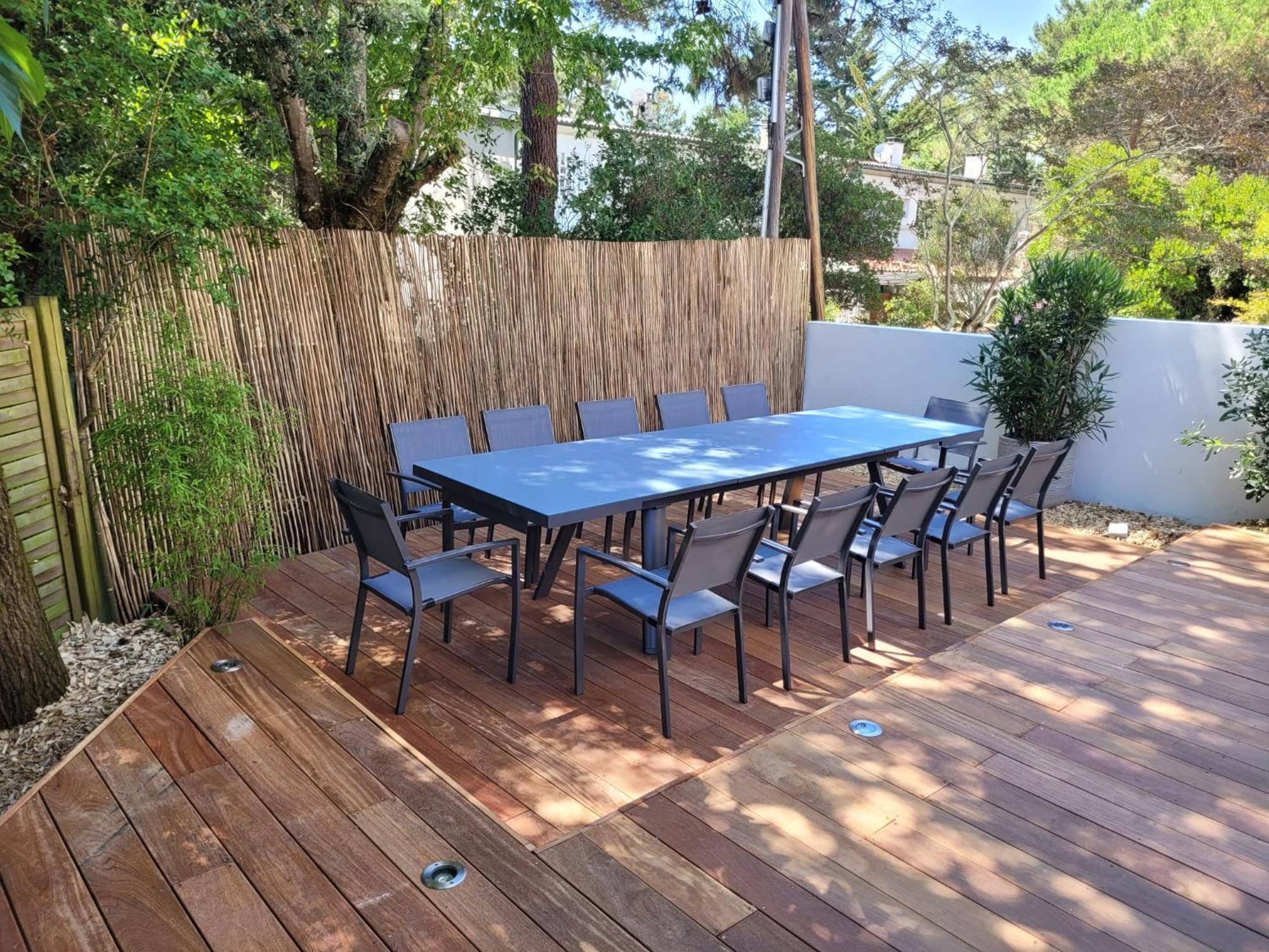 Holiday home Agreable Avec Piscine, 12 Personnes *